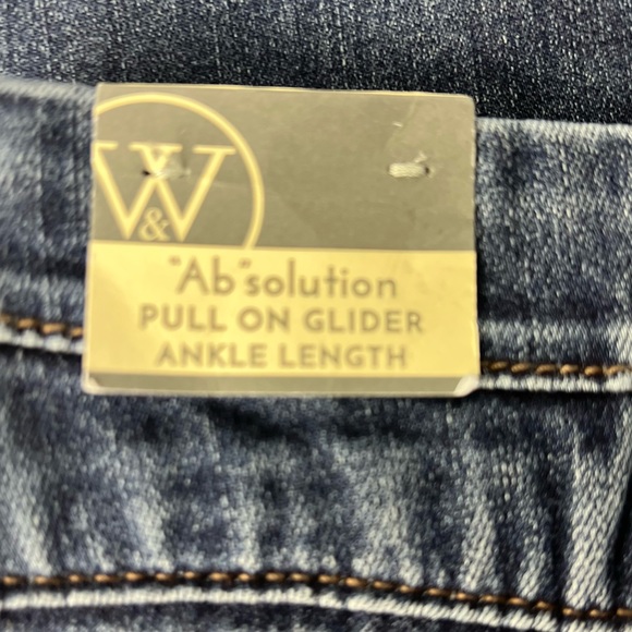 Wit & Wisdom Pull on Glider Ankle Length Distressed Denim jean - Picture 9 of 14